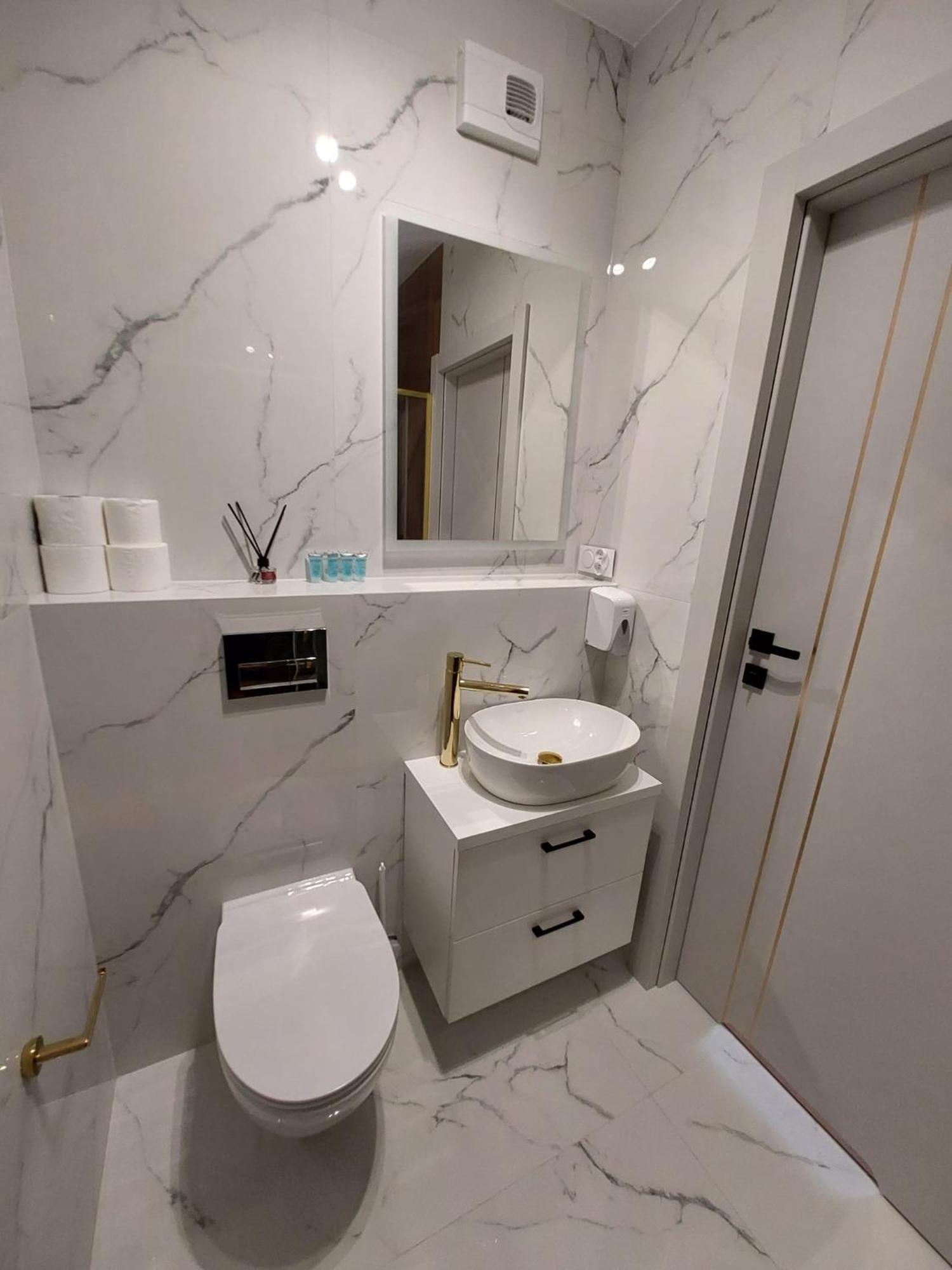 Posnania Parking Samodzielne Zameldowanie 24h Apartamento *