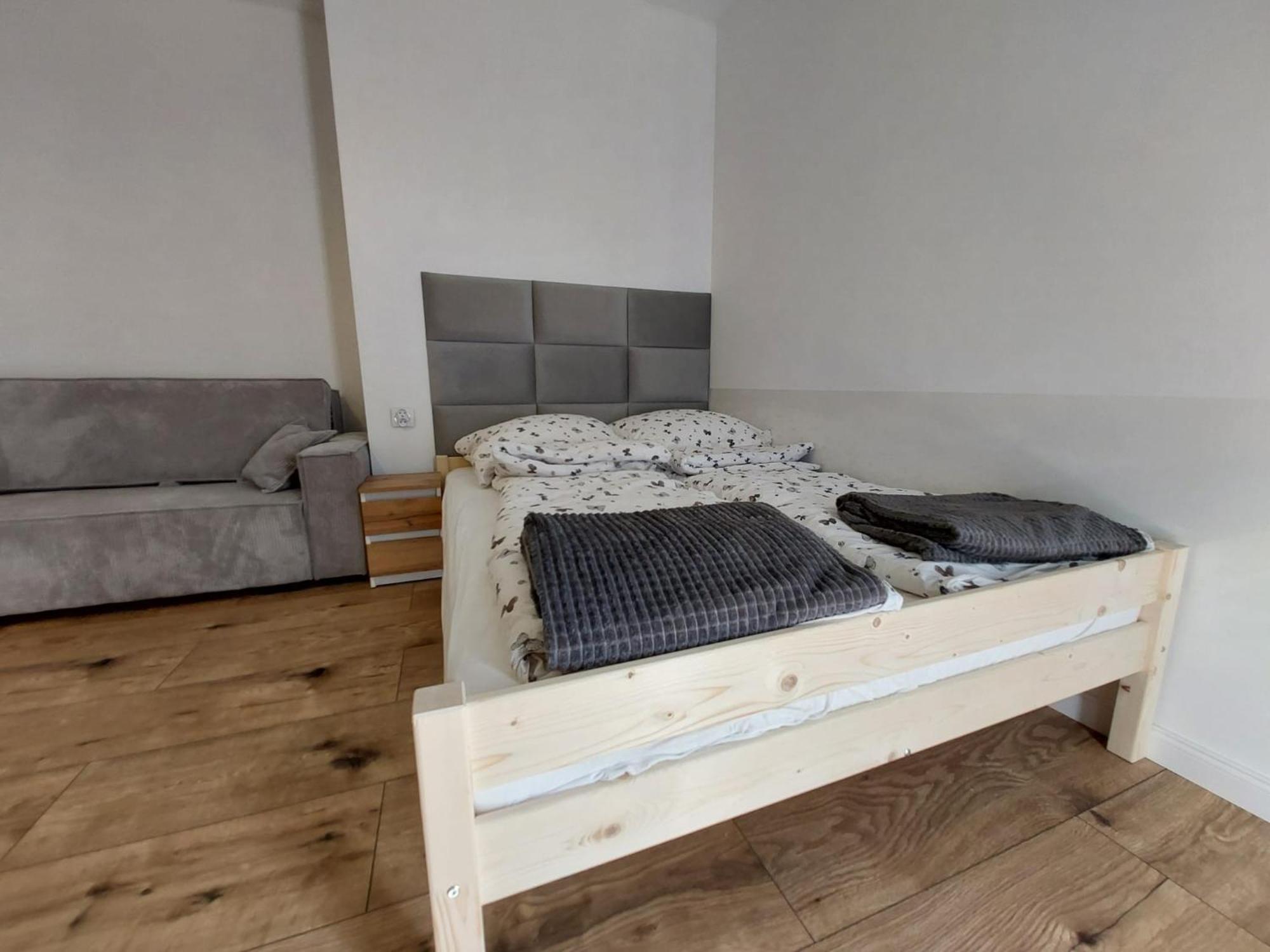 Posnania Parking Samodzielne Zameldowanie 24h * Poznań